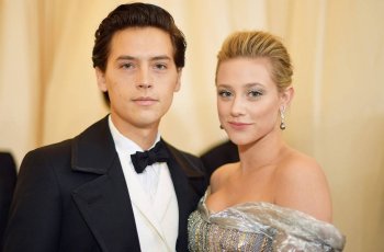 Pertama Kalinya Lili Reinhart Panggil Cole Sprouse My Love