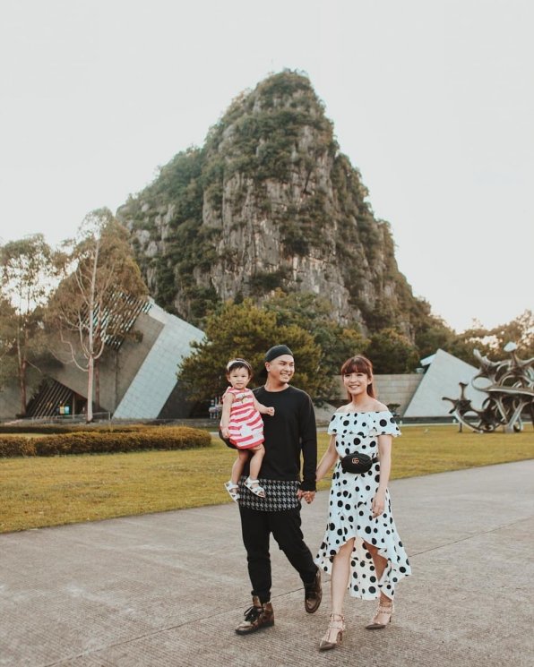 Liburan Chelesea Olivia sekeluarga di Tiongkok. (Instagram/@chelseaoliviaa)