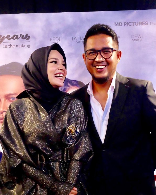 Dewi Sandra dan Agus Rahman. (Instagram/@dewisandra)