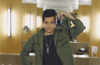 5 Penyanyi Hollywood Ini Punya Syarat Tak Biasa sebelum Manggung