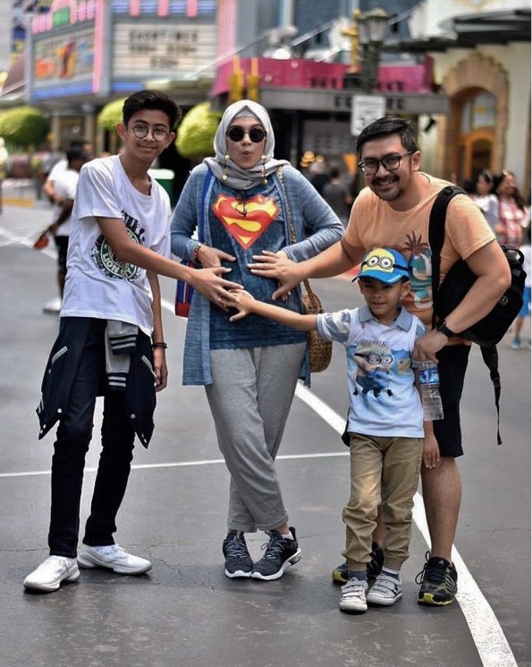 Perjalanan Zee Zee Shahab dari hamil hingga melahirkan anak keduanya. (Instagram/@zeezeeshahab)