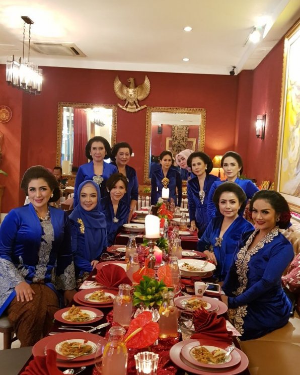 Geng Kepompong. (Instagram/@krisdayantilemos)