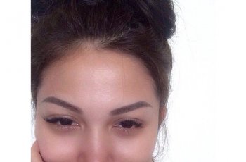 Pesona Ariel Tatum yang cantik meski tanpa makeup. (Instagram/@arieltatum)