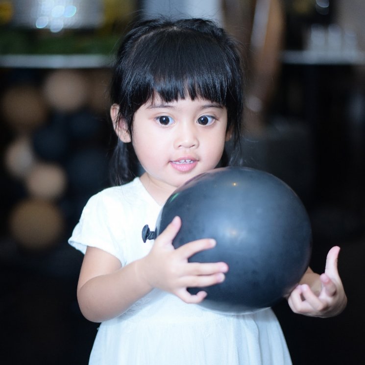 Kemeriahan perayaan ulang tahun Venna Melinda ke-46 tahun. (Instagram/@vennamelindareal)