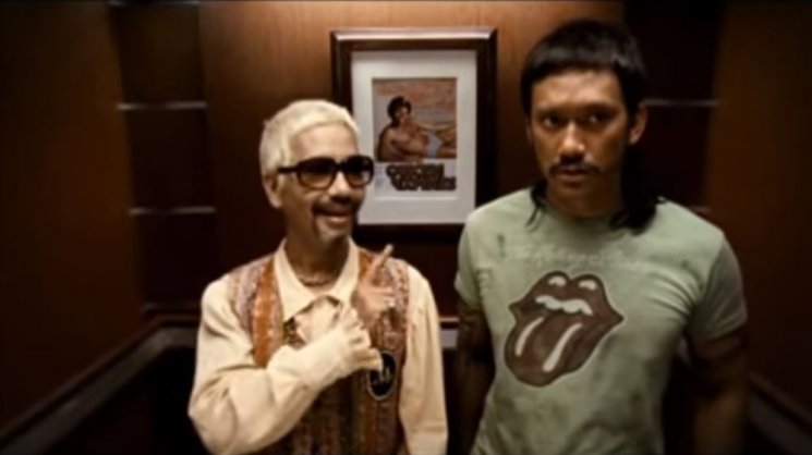 Tino Saroengallo (kiri) dan Tora Sudiro (kanan) dalam adegan film Quickie Express. (Screenshoot YouTube/ngen thut)