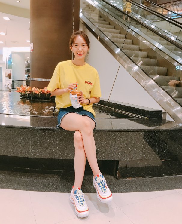 Idol Korea yang punya jiwa sosial tinggi. (Instagram/@siwonchoi)