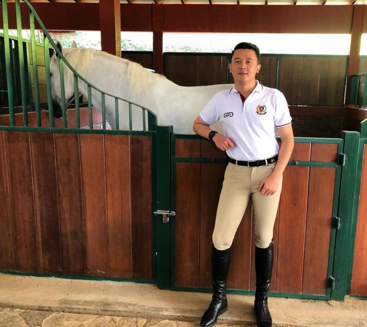 Dhani Wirianata, sekretaris Prabowo Subianto. (Instagram/@dhaniwirianata)