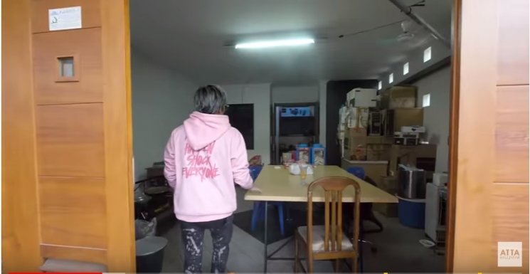 Mengintip kamar rahasia Young Lex. (Youtube/ Atta Halilintar)
