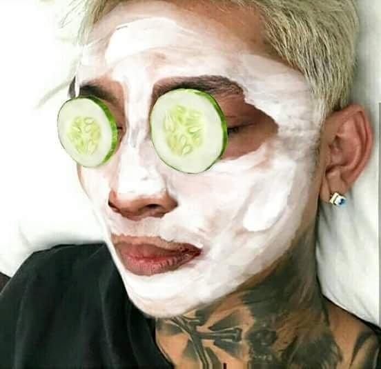 Meme kocak wajah babak belur Young Lex. (Instagram/@kyxxiu)