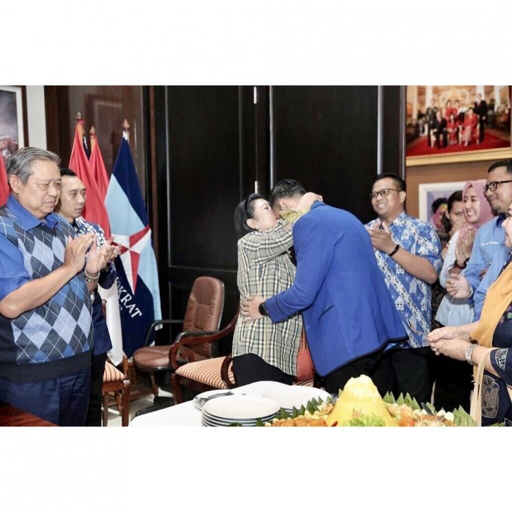Perayaan sederhana ulang tahun Agus Yudhoyono. (Instagram/@aniyudhoyono)