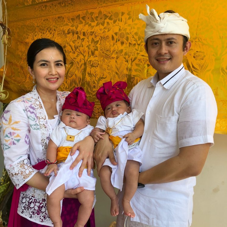 Kadek Devi dan keluarga (Instagram/ @dewayoga_07)