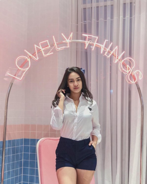 Anya Geraldine. (Instagram/@anyageraldine)