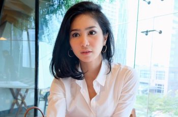 Bunga Zainal Emosi Lihat Mata Anaknya Rusak Sampai Bengkak Ini Penyebabnya Matamata Com