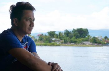 Wow Delon Terciduk Makan Bareng Perempuan Cantik, Pacar Baru?