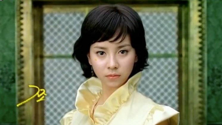 Song Ji Hyo (Soompi)