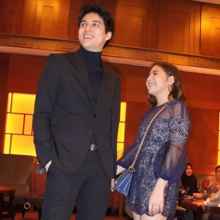 Prilly Latuconsina dan Maxime Bouttier (Instagram/@bouttier_maxime)