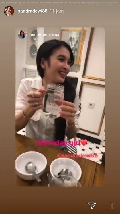 Ulang tahun Sandra Dewi (Instagram/@sandradewi88)