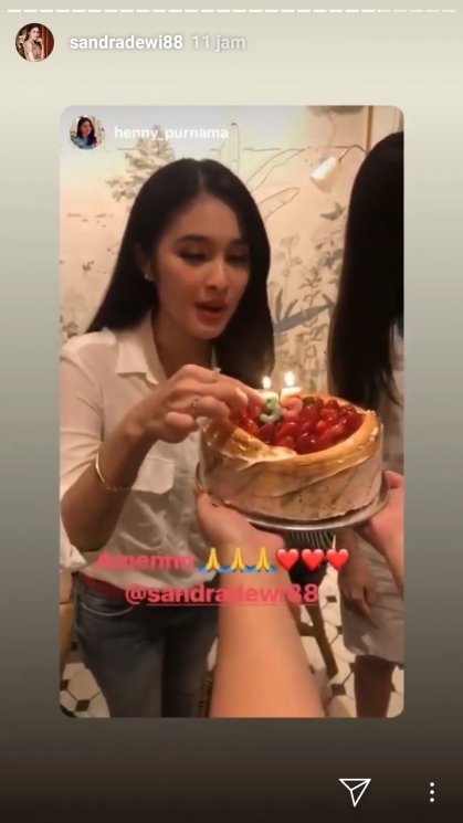 Ulang tahun Sandra Dewi (Instagram/@sandradewi88)