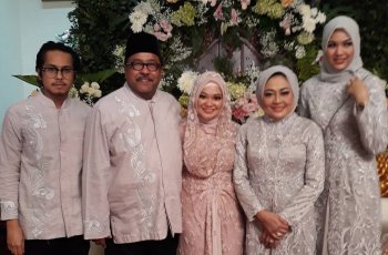 Pernikahan Putri Rano Karno Dihadiri Pemain Si Doel The Movie