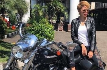 3 Artis Cantik Ini Doyan Naik Moge, Siapa Paling Macho?