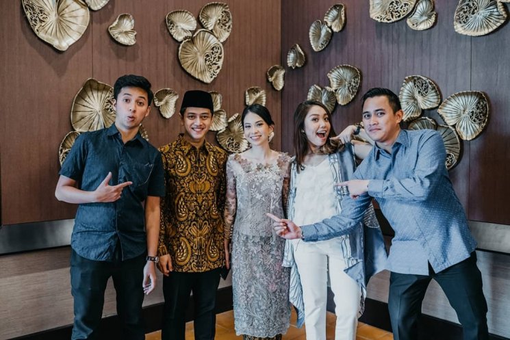 Acara Lamaran Febri HIVI. (Instagram/@febriannindyop)