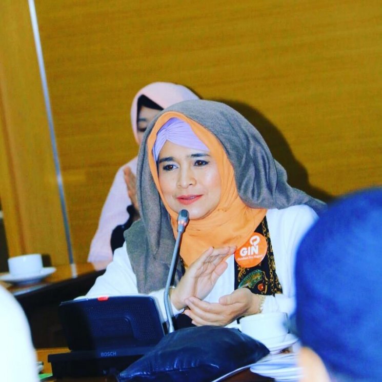 Neno Warisman (Instagram/@nenowarismanofficial)