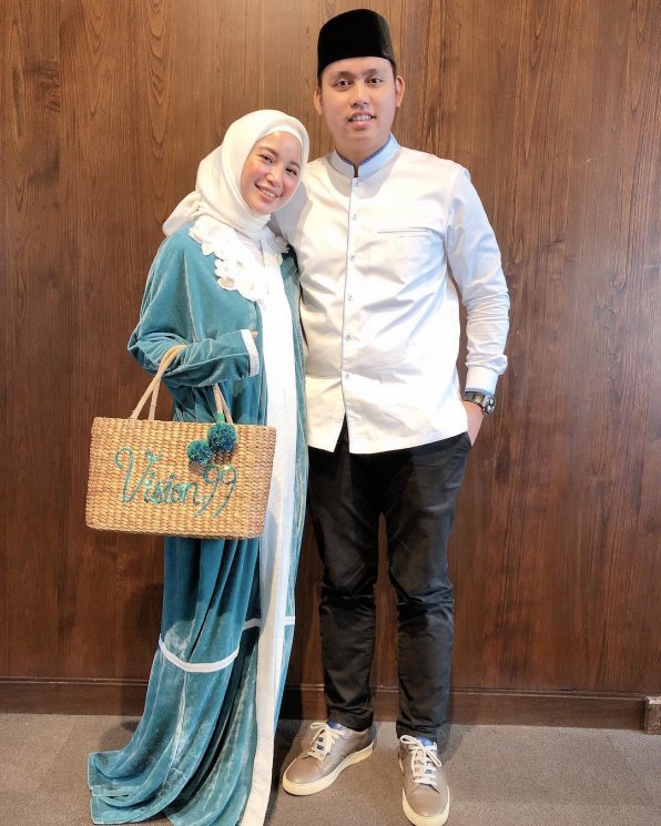 Chacha Frederica dan suaminya. (Instagram)