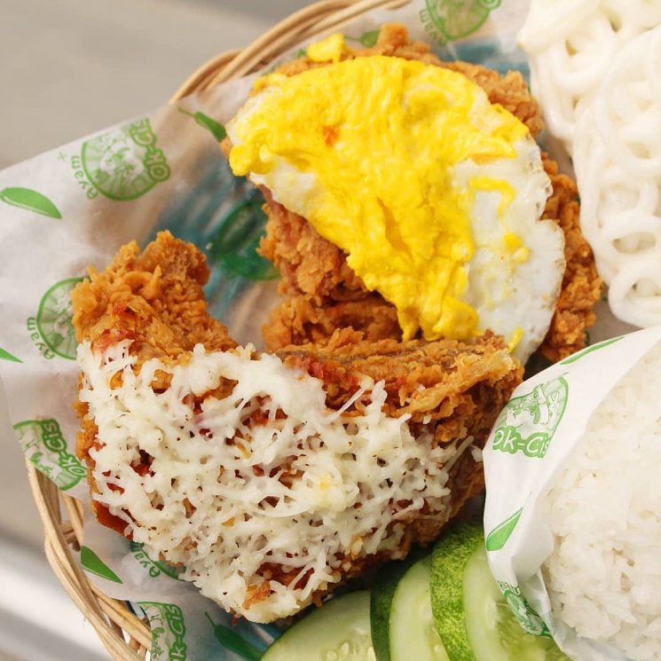 Ayam Ok-Cis. (Instagram/@ayam_ok_cis)