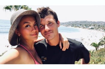Pamer Foto Makin Lengket sama Pacar Bulenya, Agnez Mo Ditanya Kapan Nikah