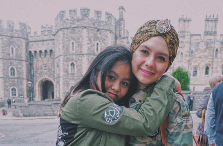 Naila Ayu dan Viona Rosalina. (Instagram/@naylaaaa04)