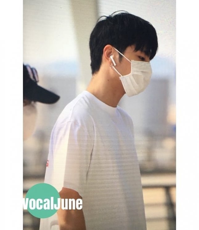 iKON kelelahan dan undang simpati. (Instagram/@ikon__update)