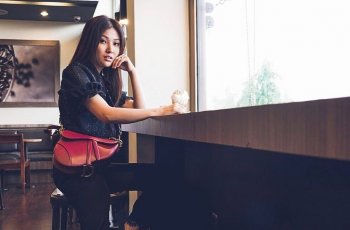 6 Seleb yang Tak Sungkan Bersihkan Rumah meski Punya ART