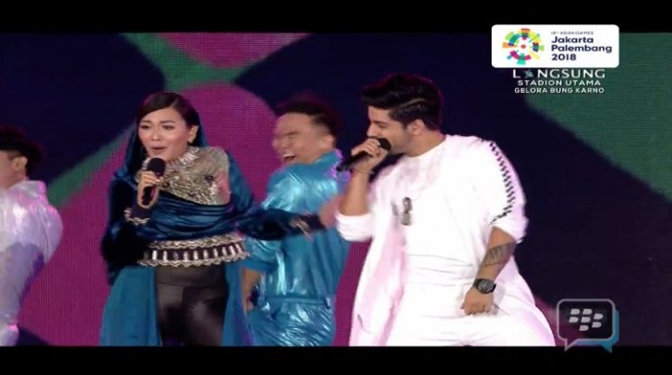 Siddharth Slathia dan Denada (Twitter/@sctv_)