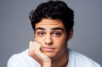 5 Pesona Noah Centineo, Aktor To All the Boys I'Ve Loved Before