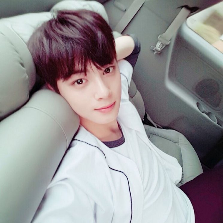 Cha Eun Woo Astro (Instagram/@eunwoo.official)