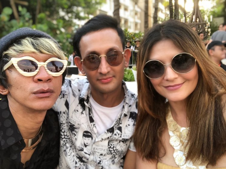 Tamara Bleszynski dan geng artisnya. (Instagram/@tamarableszynskiofficial)