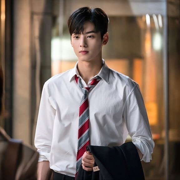 Cha Eun Woo Astro (Instagram/@eunwoofcll)
