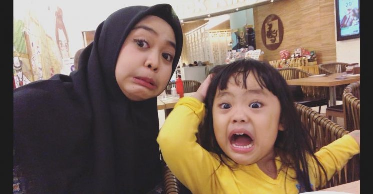 Ria Ricis dan Maryam. (Instagram/@riaricis1795)