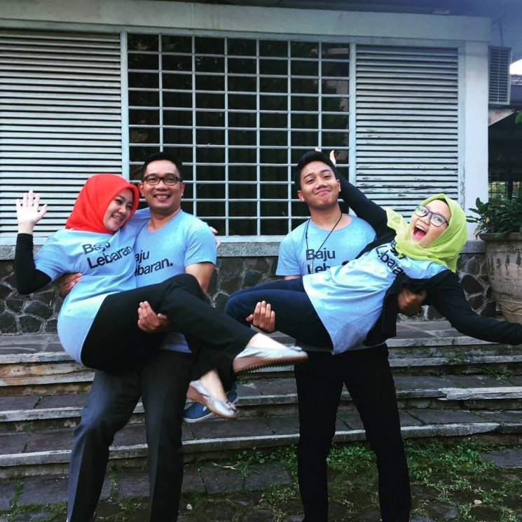 Ridwan Kamil sekeluarga (Instagram/@emmerilkahn)