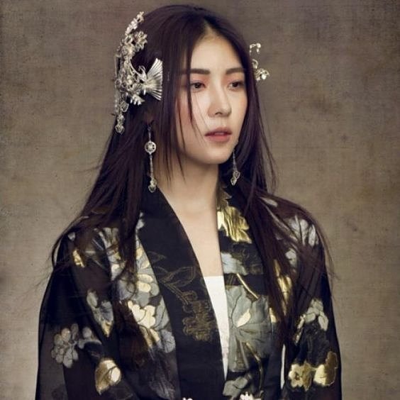 Maharani Ki - Empress Ki (Instagram/@empresski)