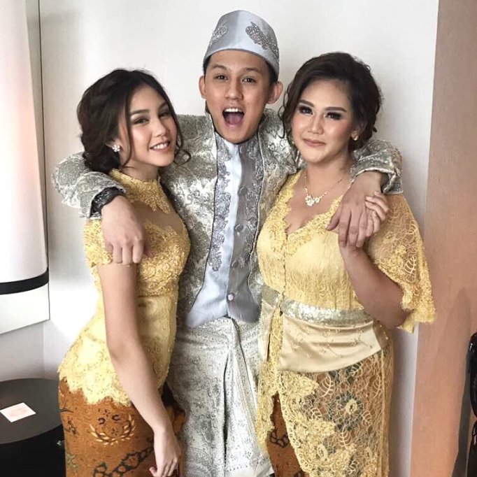 Vanesha Prescillia, Jevin Julian dan Sissy Prescillia. (Instagram/@vaneshaass)