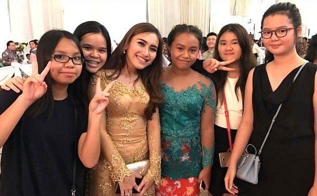 Ayu Ting Ting. (Instagram/@ekopatriosuper)
