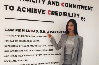 Deretan Artis yang Banting Setir Jadi Pengacara