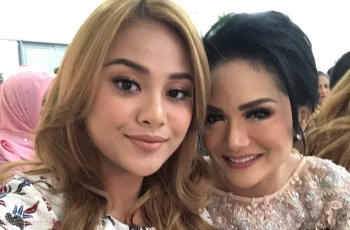 Kayak Keturunan Belanda, Nenek Krisdayanti Dibilang Mirip Banget Aurel Hermansyah