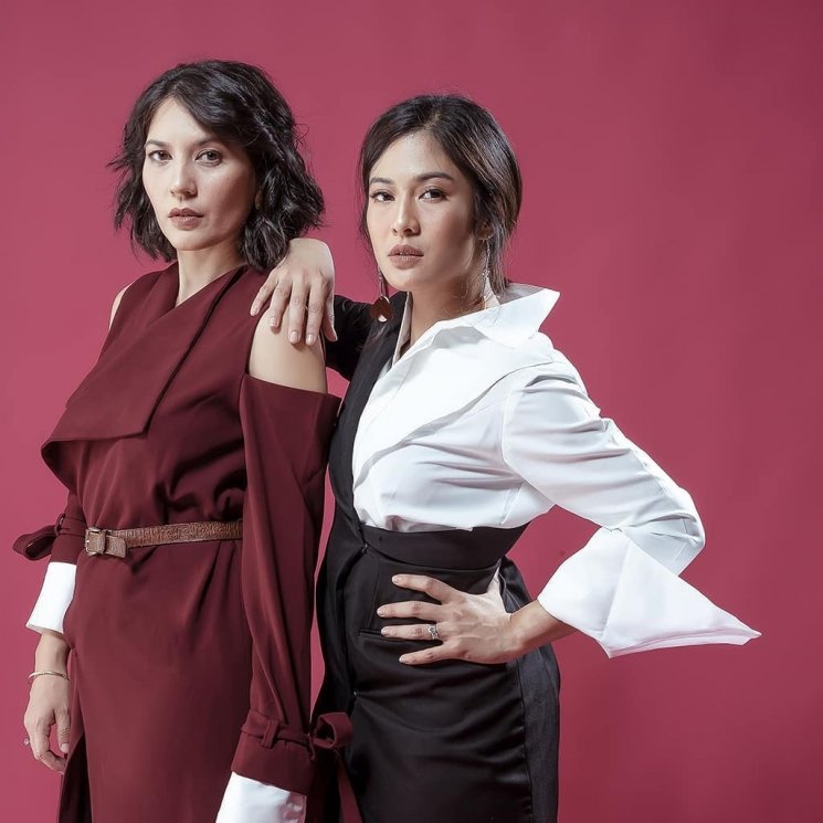 Hannah Al Rashid dan Dian Sastrowardoyo. (Instagram/@therealdisastr)