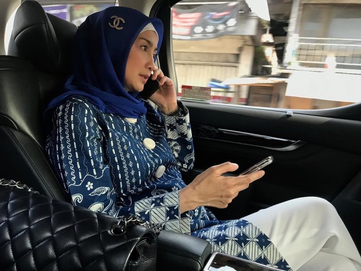 Desy Ratnasari. (Instagram/@desyratnasari.officialsukabumi)