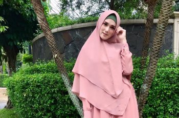 Mulan Jameela dan 7 Seleb Ini Masih Langsing meski Punya Banyak Anak