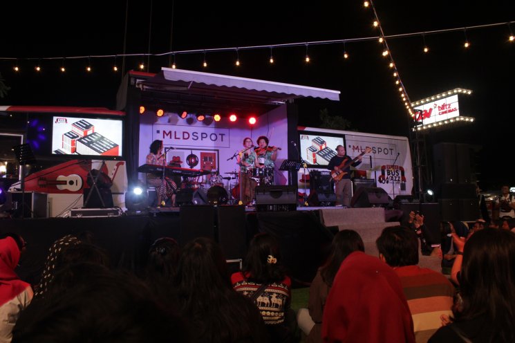 NonaRia tampil di Jwalk Sahid, Yogyakarta, Sabtu (15/9/2018). (Matamata.com/Bima Sandria)