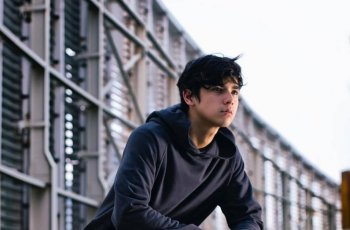 Al Ghazali Kecelakaan, Tubuhnya Dibaringkan di Depan Ruko