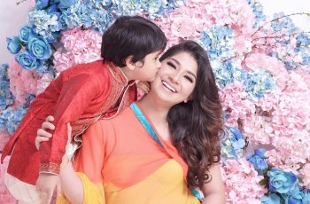 Lucunya 7 Seleb Ini Lahirkan Bayi Kembar Pengantin